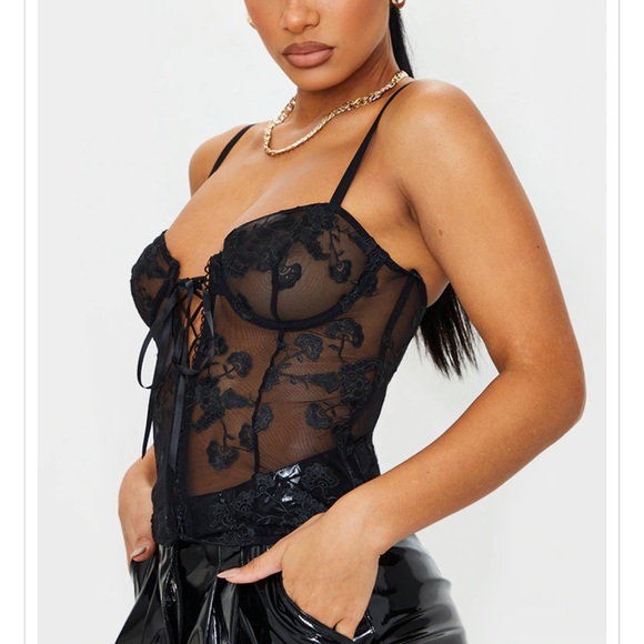 PrettyLittleThing Black Mesh Embroidered Corset ✨ - Picture 3 of 3